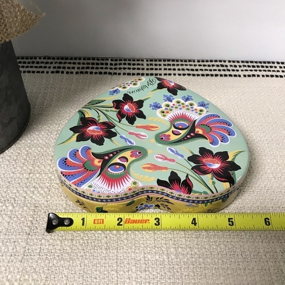 Brighton Heart Shaped Tin - Picture 3 of 7